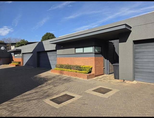 4 BEDROOM PROPERTY TO RENT IN WATERKLOOF RIDGE